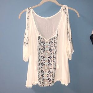 Aeropostale Boho open shoulder shirt